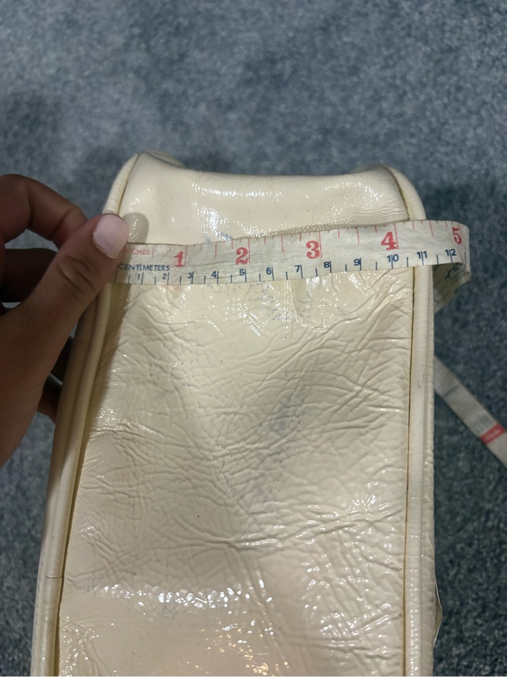 Authentic Fendi Patent Leather Cream Crossbody Bag with Adjustable Strap - Picture 15 of 15